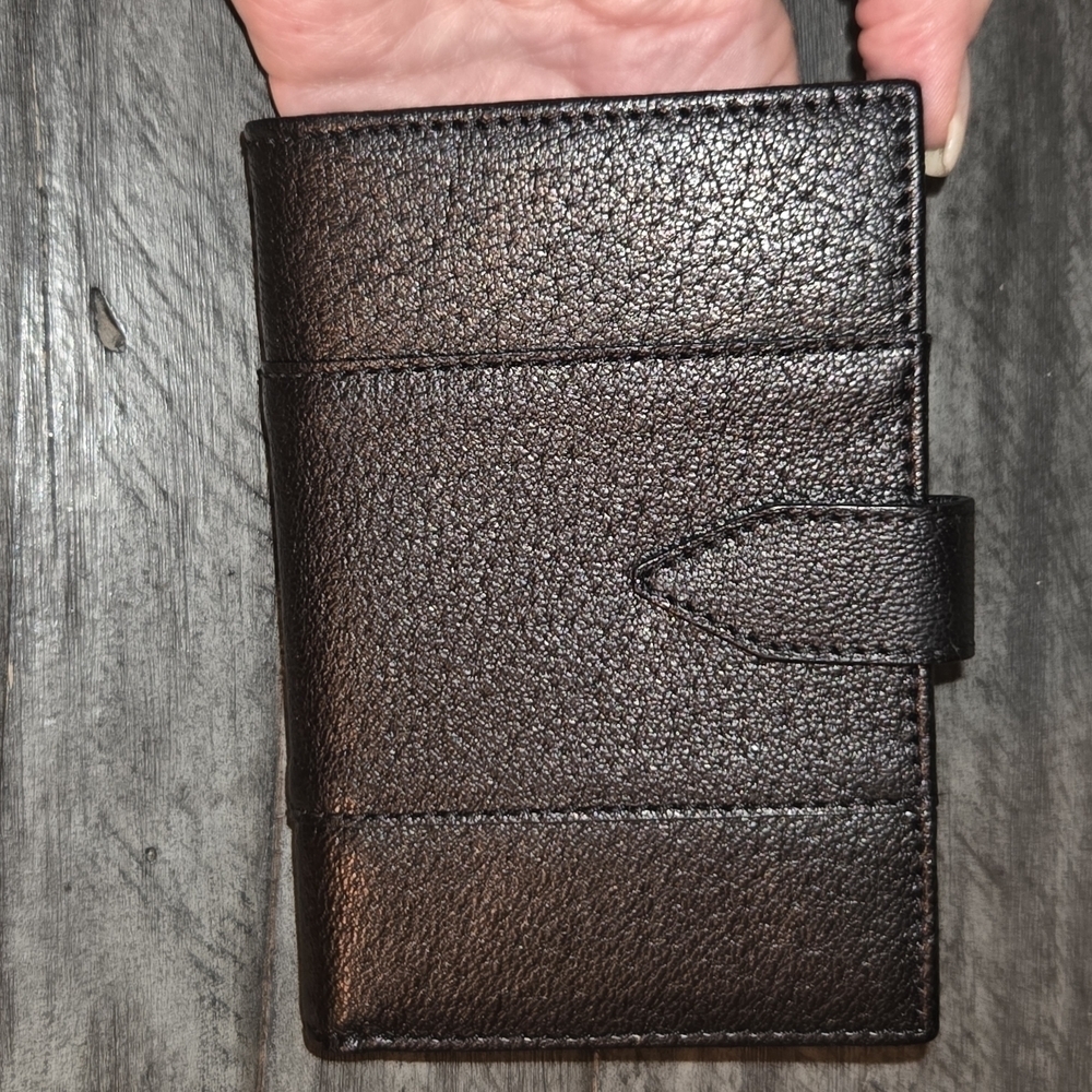 Burberry black buffalo leather Wallet with bronze sheen. New With Box And Tag - Picture 5 of 14